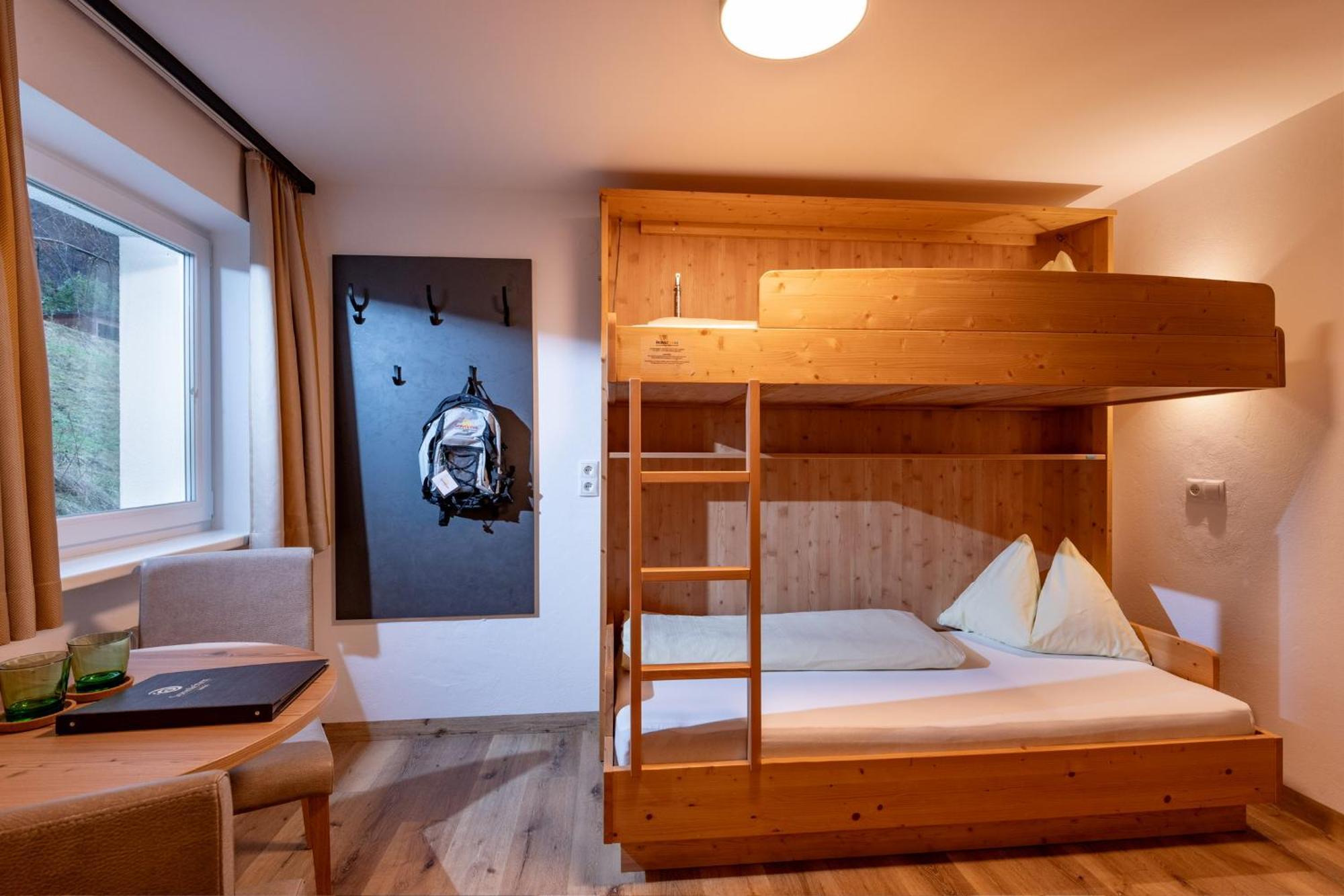 Das Sonnleiten Ski- Und Motorradhotel Bruck Im Zillertal Bruck am Ziller Eksteriør billede