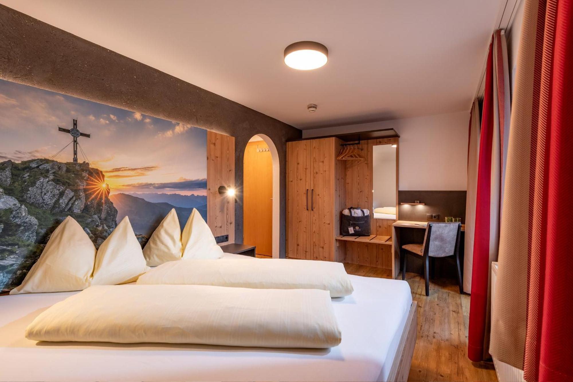 Das Sonnleiten Ski- Und Motorradhotel Bruck Im Zillertal Bruck am Ziller Eksteriør billede